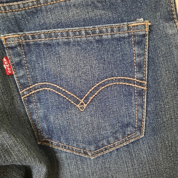Levi's 505 Straight Fit Jeans - Picture 10 of 16
